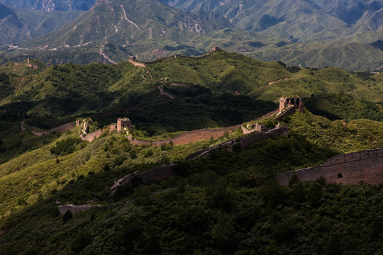 长城 明长城 山峦起伏 夏天