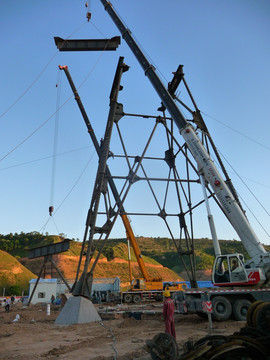 煤矿井架吊装