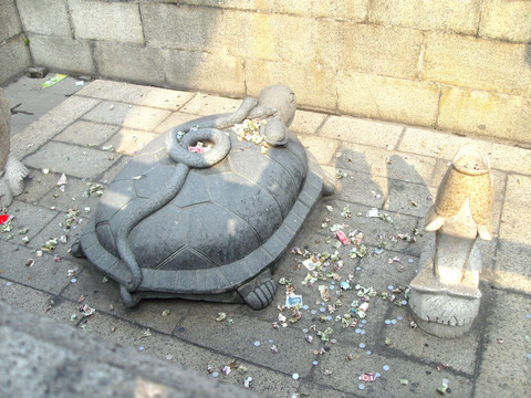 石雕龟蛇