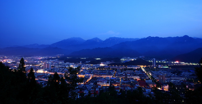 栾川夜景