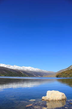 雪山湖