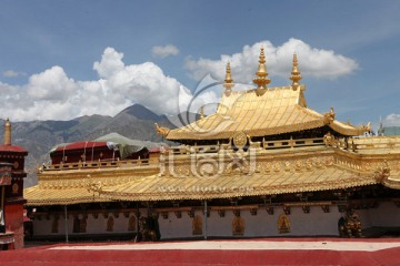 藏式宗教建筑的千古典范大昭寺