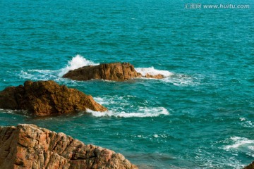 深圳大鹏半岛 礁石 海浪