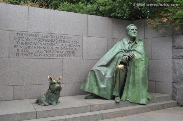 老年罗斯福雕像