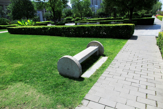 公园石凳