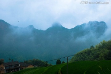 山峦起伏