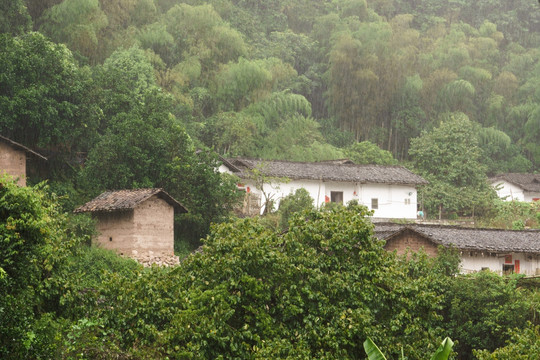 梅州原始客家人山村景