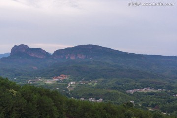 南台山天然卧佛鸟瞰风景