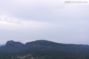 世界第一天然卧佛南台山全景