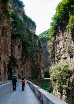 黑茅沟大峡谷