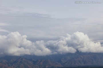 云雾天山