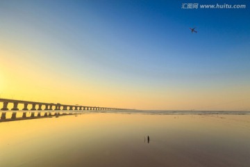 东海大桥日出