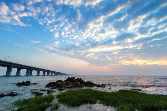 上海桥隧日出