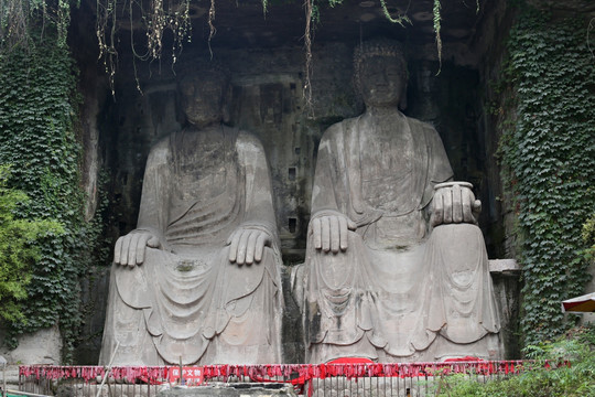 大足北山背塔二佛