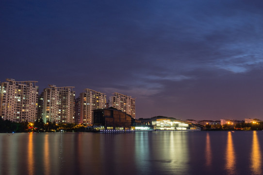 青浦圖書(shū)館夜景