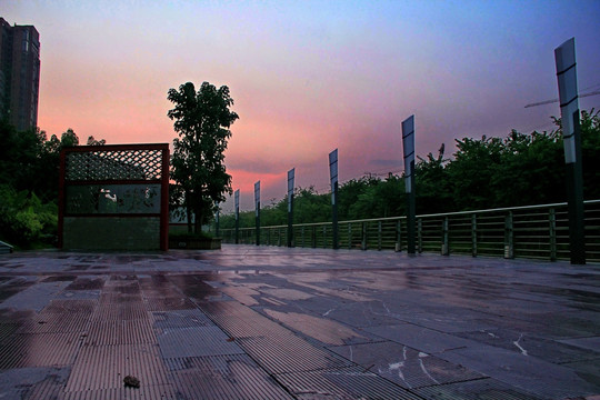 来宾市黄昏美景图片