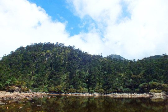 高山湖泊