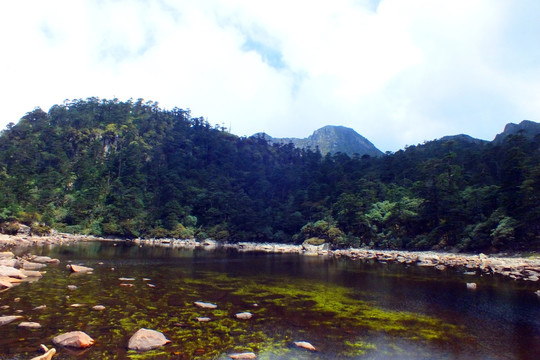 高山湖泊