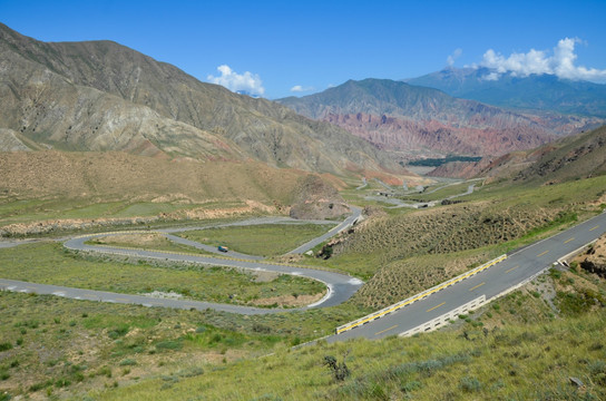 盘山公路 黄河丹霞地貌