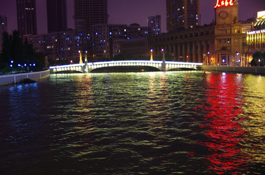 苏州河夜景