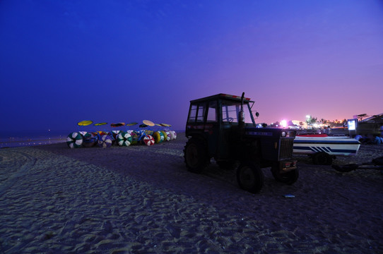 日照沙滩夜景