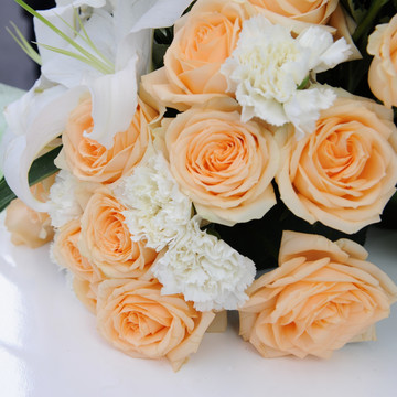 玫瑰花束 橙色的玫瑰花