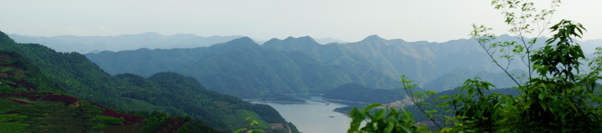 四明山全景