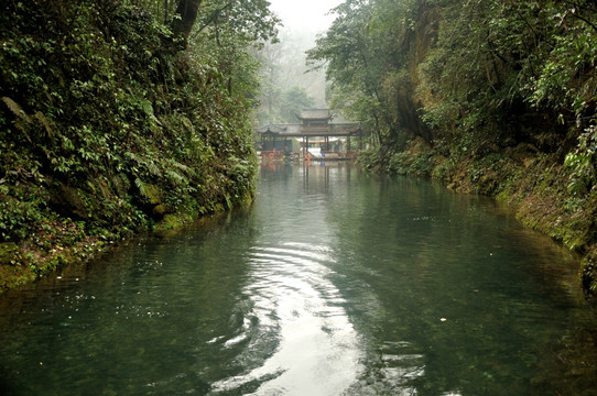 青城后山 翠映湖