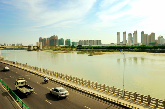 城市江滨风景