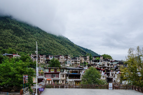 马尔康西索民居 卓克基街