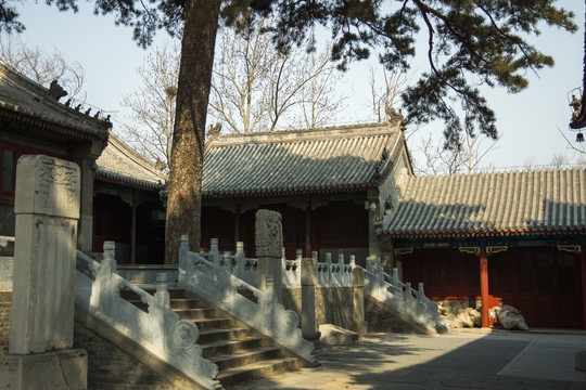 戒台寺古建庭院