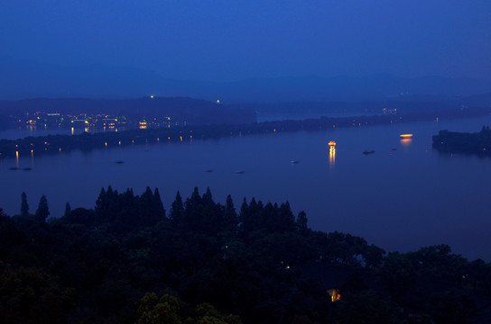 杭州西湖夜色
