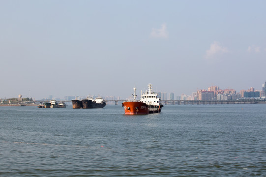 防城港 海湾城市风光 轮船