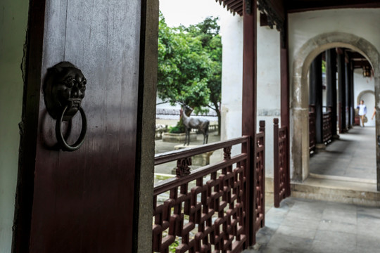 中式门 长廊