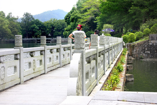 石板桥风景