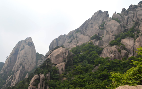 黄山奇峰