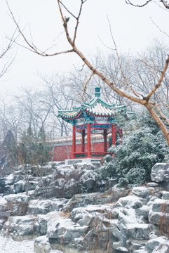 凉亭雪景