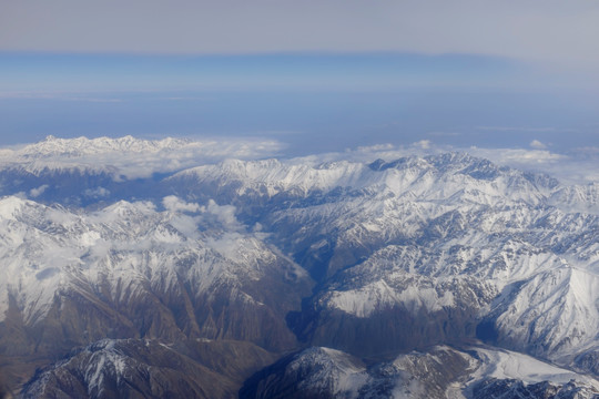 天山