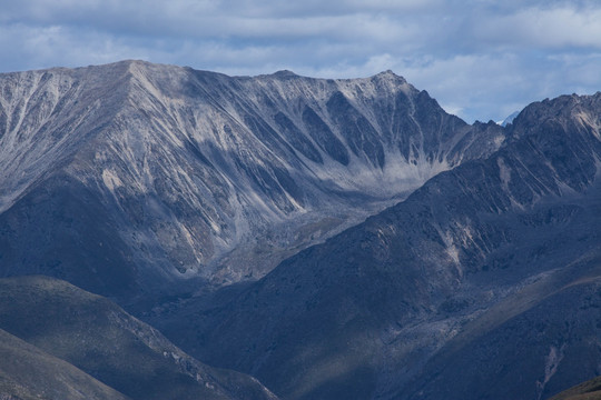 雅拉雪山