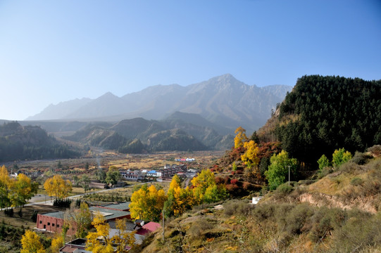 三十三洞天景区 马蹄寺景区