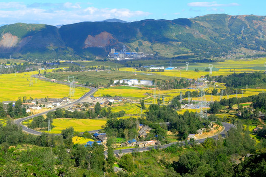 凉山田野风光