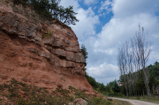 山间小路 沙石路面