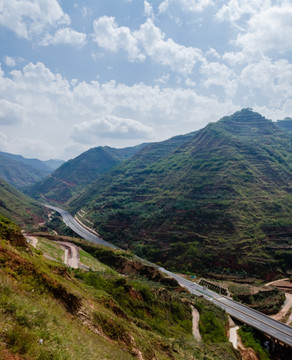 山区高速公路 山区公路