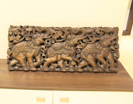 泰国三象木雕挂件