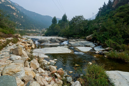 泰山桃花峪风光