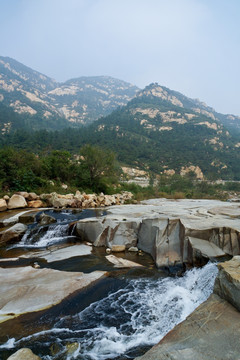 泰山桃花峪风光