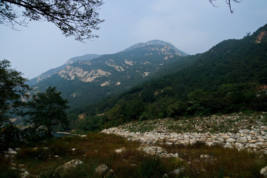 泰山桃花峪风光