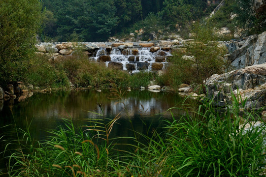 泰山桃花峪风光