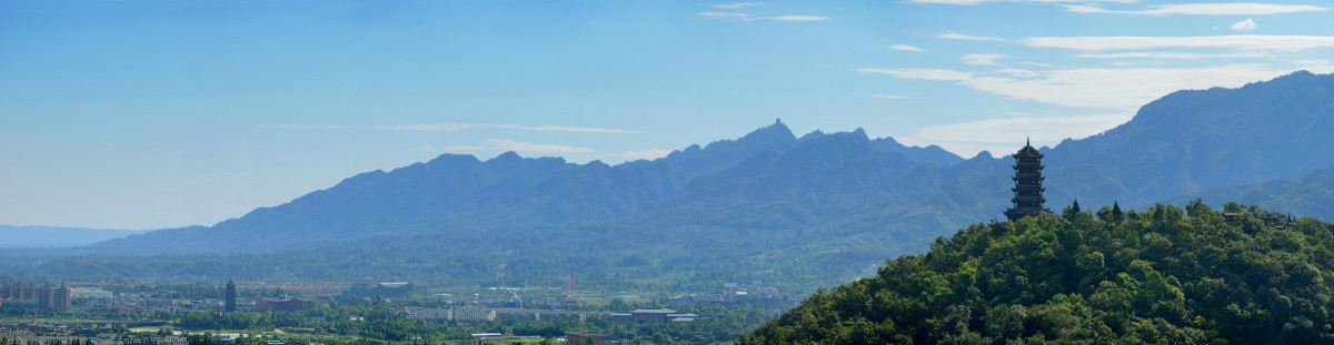 都江堰玉垒阁全景图