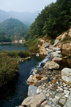 泰山彩石溪风光